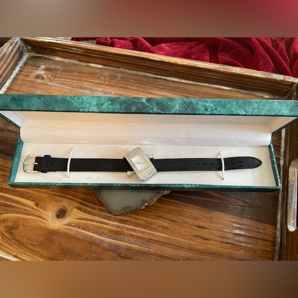 Collectable Holiday ArtDeco Suzanne Somers Crystal Art Deco Vintage Style Watch - Picture 8 of 15